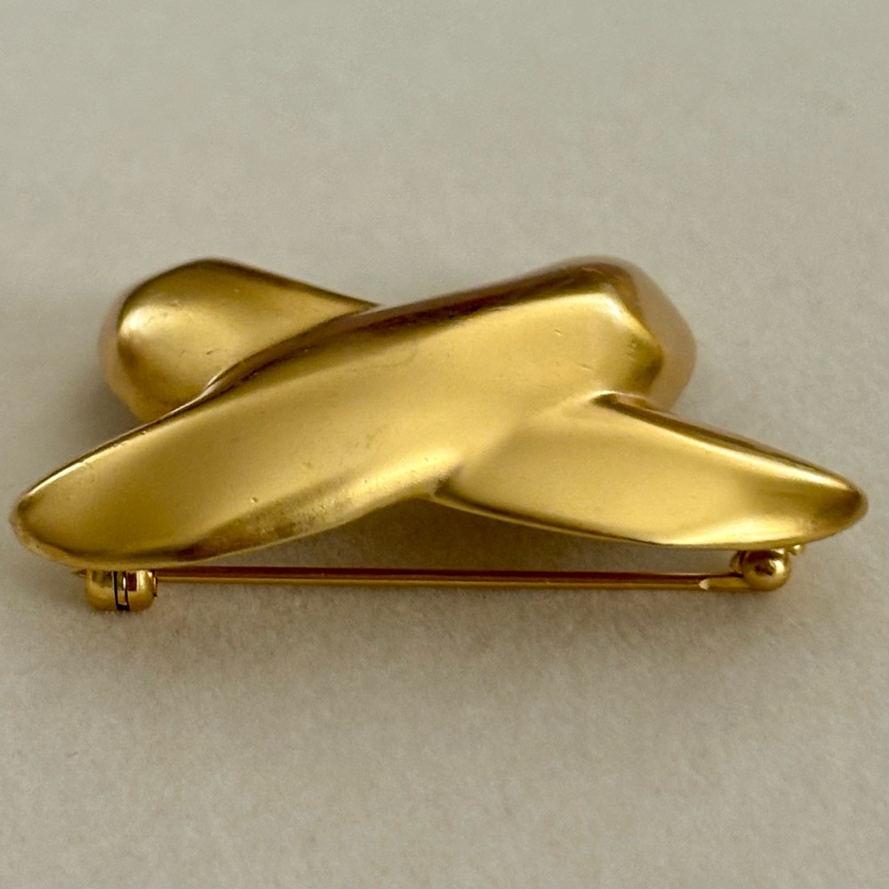 Anne Klein Vintage Brooch Gold-Tone abstract Matte Pin designer office formal - Picture 5 of 9